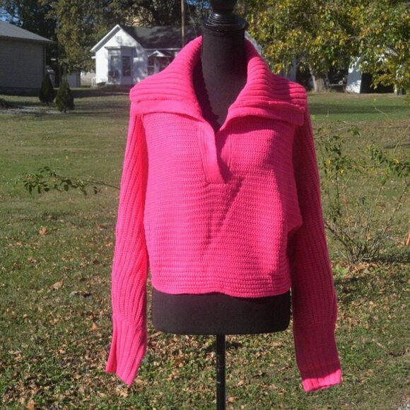 Sweater V-Neck Size Small Bright Pink Cloud Ten - Picture 3 of 8